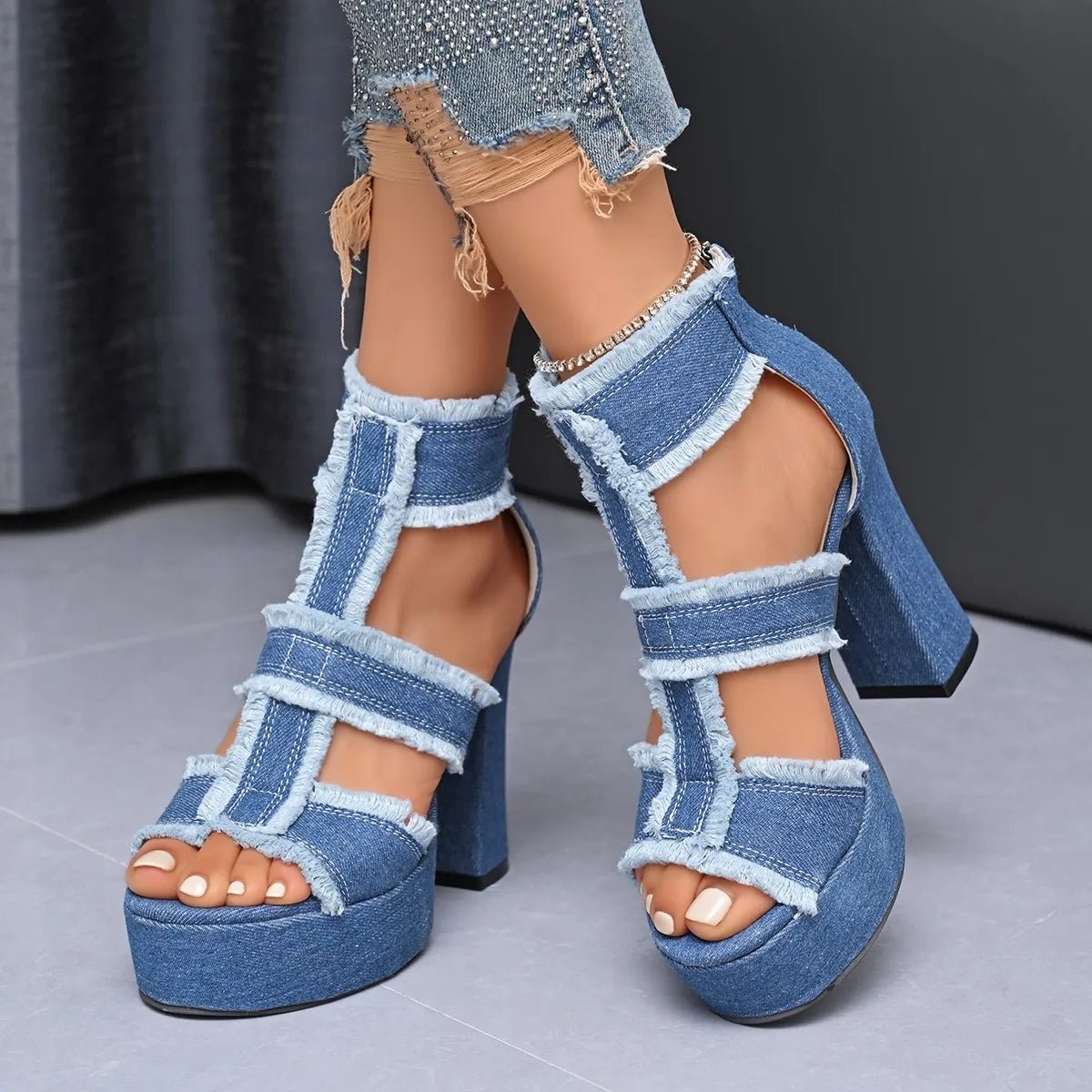 Damen Jeans-Plateau-Sandalen mit Ankle-Strap – Sommer High Heels mit Peep-Toe & Denim-Design in Blau