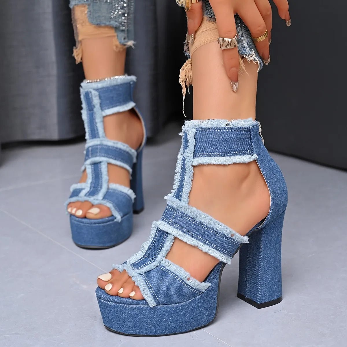 Damen Jeans-Plateau-Sandalen mit Ankle-Strap – Sommer High Heels mit Peep-Toe & Denim-Design in Blau