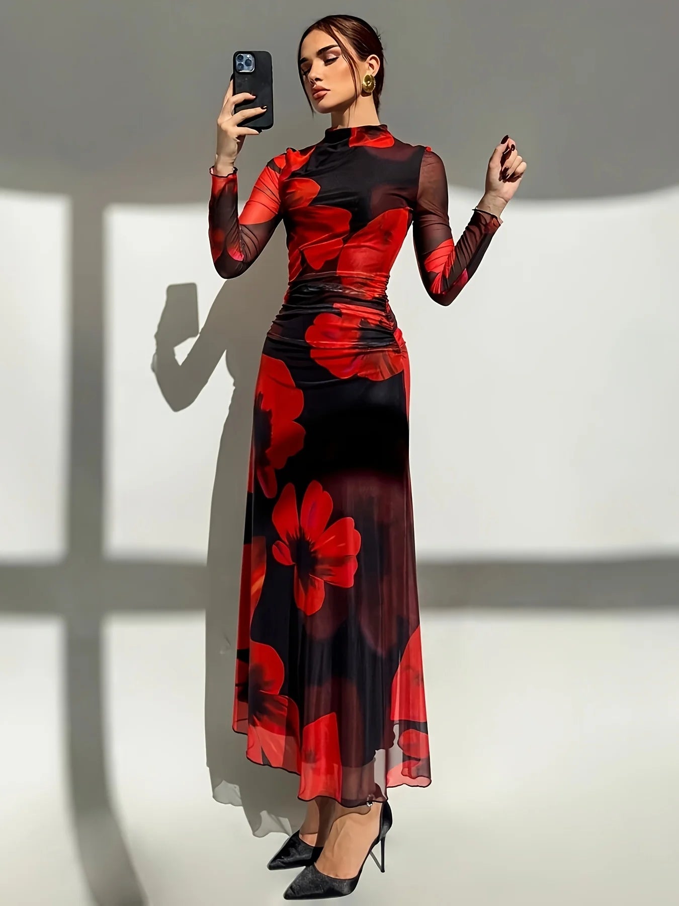 Elegantes Damenkleid mit Blumendruck – Figurbetont & Sexy | 2025