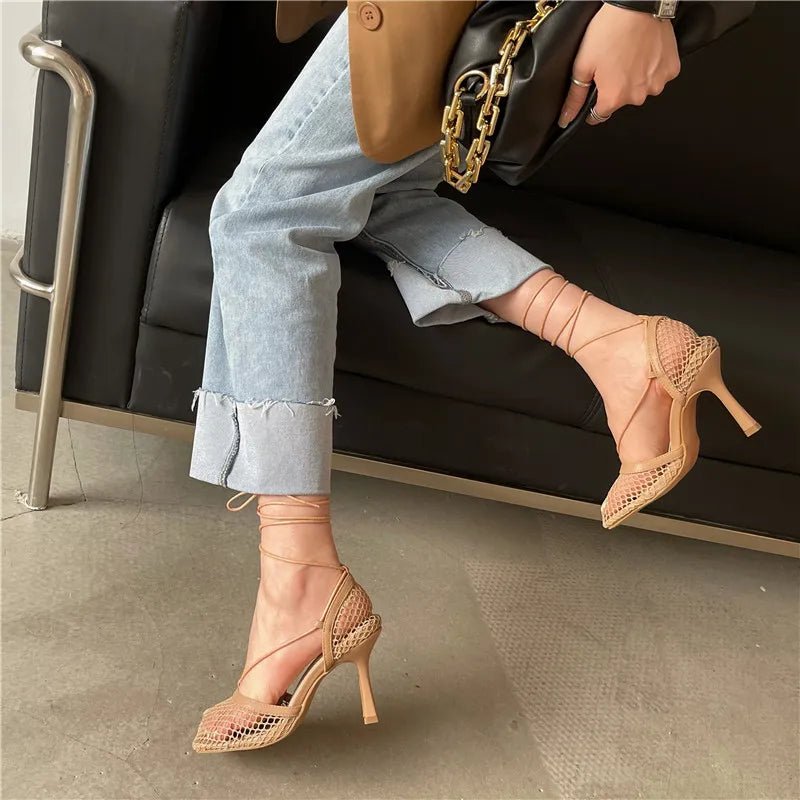 Stiletto Sandalen mit Karree-Spitze & Schnürung, sexy Pumps für Damen, elegant & modern