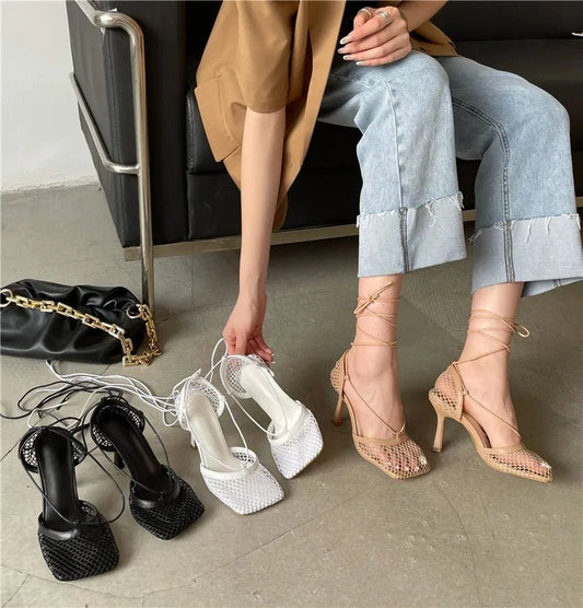 Stiletto Sandalen mit Karree-Spitze & Schnürung, sexy Pumps für Damen, elegant & modern