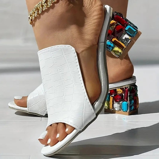 Trendige Damen-Sandalen mit quadratischem Absatz – Offene Spitze, modisch & bequem